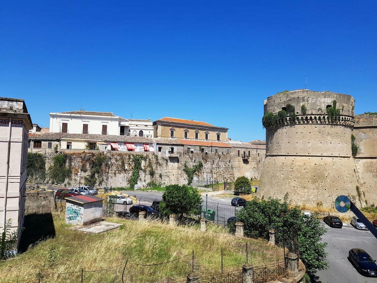 Casa S Leonardo Lägenhet Crotone Exteriör bild